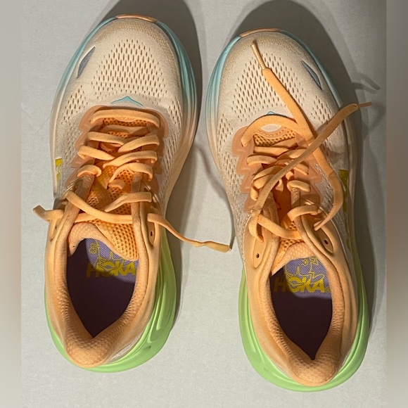 Hoka Bondi 9 - Women’s 7 - Frost/Pale Tangerine - GUC - Picture 4 of 8